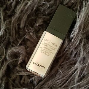 Chanel's Eye Contour concealer